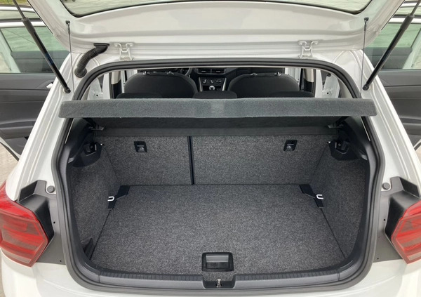 Volkswagen Polo cena 48900 przebieg: 210000, rok produkcji 2019 z Rymanów małe 211